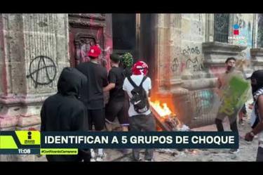 Autoridades estatales revelaron que al menos cinco grupos de infiltrados provocaron los altercados durante la manifestación del 18 de octubre en el Centro Histórico de #Guadalajara, señalando que incluso se ofrecían premios por agredir a policías.
Síguenos en nuestras redes:
#NoticiasImagen
Instagram: https://www.instagram.com/imagentvgdl/
TikTok: https://www.tiktok.com/@imagennoticias
Twitter: https://twitter.com/ImagenTVGDL
Facebook: https://www.facebook.com/ImagenTVGDL/
Visita nuestro sitio Web: https://www.imagentv.com/guadalajara
Mantente siempre informado con las noticias sobre los acontecimientos más importantes a nivel nacional con Ricardo Camarena.
¡Déjanos tus comentarios, da like, comparte y suscríbete!