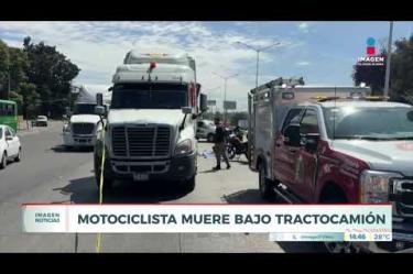 Un fatal accidente entre un motociclista y un camión tipo Thorton cargado con arena se registró minutos antes del mediodía en #PeriféricoSur, al cruce con la Av. Colón. Según los primeros informes, el conductor de la motocicleta avanzaba entre carriles cuando cayó bajo las ruedas de la unidad pesada.
#NoticiasImagen
Síguenos en nuestras redes:
Instagram: https://www.instagram.com/imagentvgdl/
TikTok: https://www.tiktok.com/@imagennoticias
Twitter: https://twitter.com/ImagenTVGDL
Facebook: https://www.facebook.com/ImagenTVGDL/
Visita nuestro sitio Web: https://www.imagentv.com/guadalajara
Mantente siempre informado con las noticias sobre los acontecimientos más importantes a nivel nacional con Carolina Martínez.
¡Déjanos tus comentarios, da like, comparte y suscríbete!