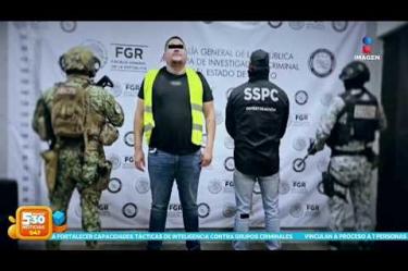En #Zapopan, #Jalisco, fue detenido Arturo Enrique Guillén García, alias "El Nenuco", presunto operador criminal vinculado al contrabando de personas y con orden de aprehensión por homicidio en Baja California.
#NoticiasImagen #ImagenNoticias530 Visita nuestro sitio web: http://www.imagentv.com
No te pierdas Imagen Noticias 5:30 con Marlene Stahl, Nuria Gil y Adriana Treviño de lunes a viernes por Imagen Televisión.
TikTok 5:30: https://www.tiktok.com/@imagennoticias530
TikTok Noticias: https://www.tiktok.com/@imagennoticias
Instagram 5:30: https://www.instagram.com/imagennoticias530
Instagram Noticias: https://www.instagram.com/imagentvnoticias/
X 5:30: https://x.com/imagen530
X Noticias: https://twitter.com/ImagenNoticias_
X Televisión: https://twitter.com/ImagenTVMex
Facebook Noticias: https://www.facebook.com/ImagenTVNoticias
Aquí encontrarás la mejor información nacional e internacional de Imagen Noticias con Francisco Zea, Nacho Lozano, Crystal Mendivil, Enrique Sánchez y Paola Rojas.
