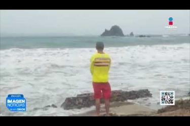 La tormenta tropical Vance podría intensificarse a huracán categoría 1 en las próximas horas frente a las costas del Pacífico mexicano, con vientos sostenidos de 110 km/h. Protección Civil del Estado de Jalisco mantiene vigilancia sobre el fenómeno y prevé lluvias de ligeras a moderadas en las regiones Sur y Costa Sur.

#NoticiasImagen

Síguenos en nuestras redes:

Instagram: https://www.instagram.com/imagentvgdl/
TikTok: https://www.tiktok.com/@imagennoticias
Twitter: https://twitter.com/ImagenTVGDL
Facebook: https://www.facebook.com/ImagenTVGDL/
Visita nuestro sitio Web: https://www.imagentv.com/guadalajara

Mantente siempre informado con las noticias sobre los acontecimientos más importantes a nivel nacional con Erick Breguer.

¡Déjanos tus comentarios, da like, comparte y suscríbete!