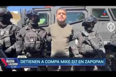 Detuvieron en #Zapopan, #Jalisco, a Miguel “N”, "Compa Mike 517", ciudadano estadounidense buscado por homicidio y narcotráfico en California. Tras un operativo por tierra y aire, fue puesto a disposición del INM para su entrega a EUA.

#NoticiasConNachoLozano
#NoticiasImagen 

¡Como nadie en la noche! #ImagenNoticias con Nacho Lozano de lunes a viernes a las 10:30 pm en el 3.1 #ImagenTelevisión. 

Visita nuestro sitio Web: http://bit.ly/2nT2Wz5 

Síguenos en nuestras redes: 
Instagram: @imagentvnoticias 
Tiktok: @imagennoticias 
X: @ImagenNoticias_ 
Facebook: https://www.facebook.com/ImagenTVNoticias/ 

Aquí encontrarás la mejor información nacional e internacional de Imagen Noticias con Francisco Zea, Paola Rojas, Crystal Mendivil y Nacho Lozano.