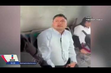 Pasajeros de un camión en la CDMX encararon y golpearon a un hombre por fotografiar sin su consentimiento a dos jóvenes. Aunque fue obligado a borrar las imágenes y prometió no volver a hacerlo, el sujeto logró escapar.
#NoticiasConNachoLozano
#NoticiasImagen
¡Como nadie en la noche! #ImagenNoticias con Nacho Lozano de lunes a viernes a las 10:30 pm en el 3.1 #ImagenTelevisión.
Visita nuestro sitio Web: http://bit.ly/2nT2Wz5
Síguenos en nuestras redes:
Instagram: @imagentvnoticias
Tiktok: @imagennoticias
X: @ImagenNoticias_
Facebook: https://www.facebook.com/ImagenTVNoticias/
Aquí encontrarás la mejor información nacional e internacional de Imagen Noticias con Francisco Zea, Paola Rojas, Crystal Mendivil y Nacho Lozano.